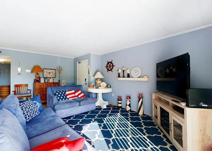 Holiday home Ocean Block With Balcony Side Ocean View Ac Wifi & Shared Pool *